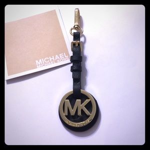 Michael Kors Keychain Clip On Hang tag MK black