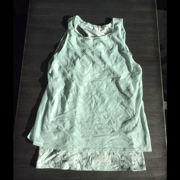Athleta tank with tulle overlay SZ S