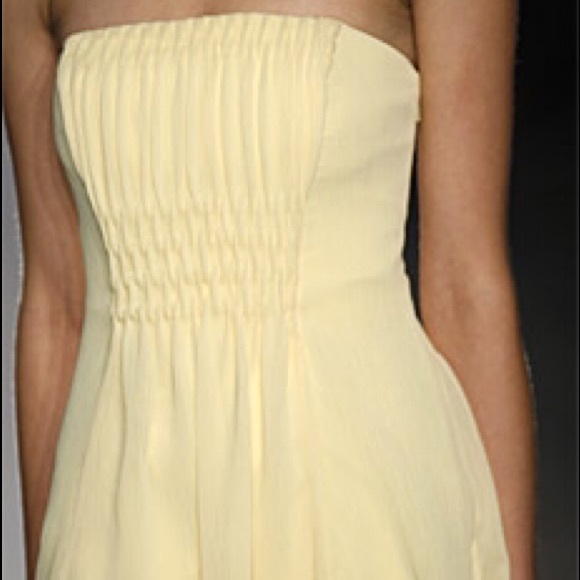 Gorgeous high quality green dress - Picture 3 of 5