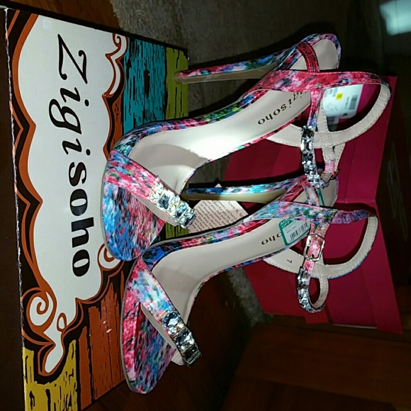 Shoe