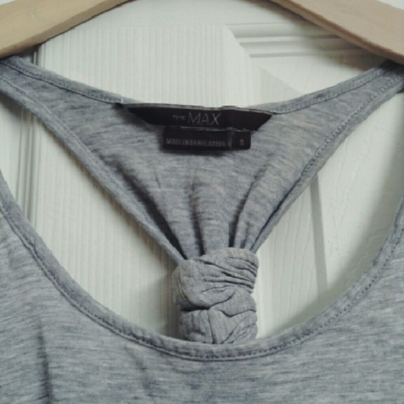 🚫SOLD🚫 💀 Gray Knotted Tank Top 💀 - Picture 4 of 4