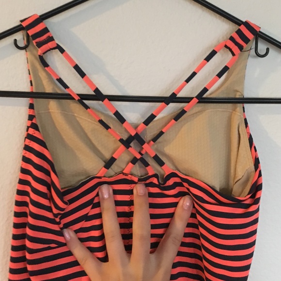 Lululemon tank top - Picture 2 of 4