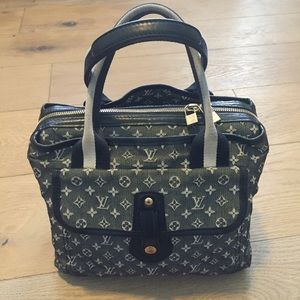 Louis Vuitton Purse
