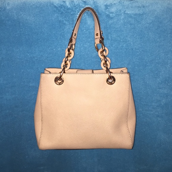 SOLD. Small Michael Kors Cynthia bag - Picture 2 of 4