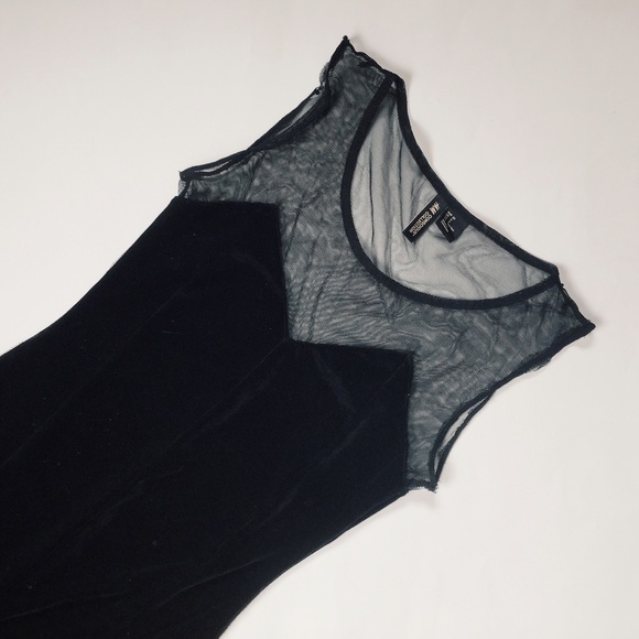 H&M Dresses & Skirts - LAST CHANCE To buy velvet dress