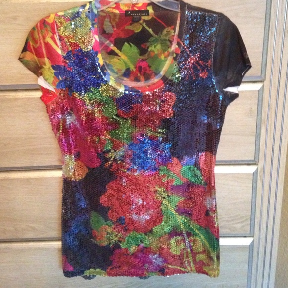 Flower, colorful sequence shirt. Very stylish!