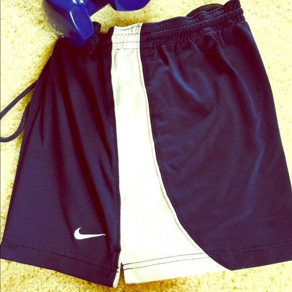 Nike Pants - NIKE⛹🏽Like NEW✨ Navy Blue/White Athletic Shorts👯