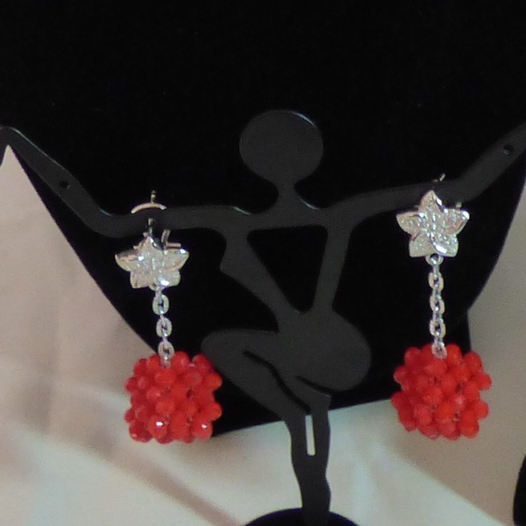 Beautiful Jewelry Set - Picture 2 of 4