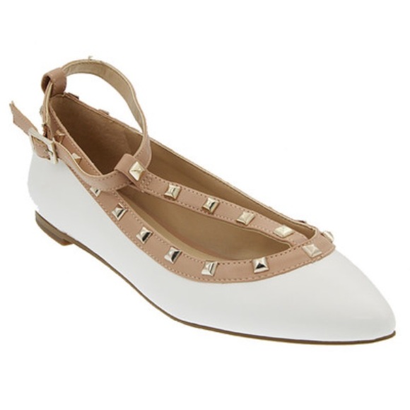 BCBGeneration Shoes - LAST CHANCE‼️BCBGeneration Flats