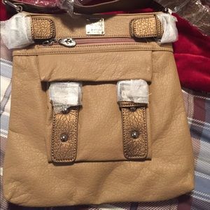d and b handbags