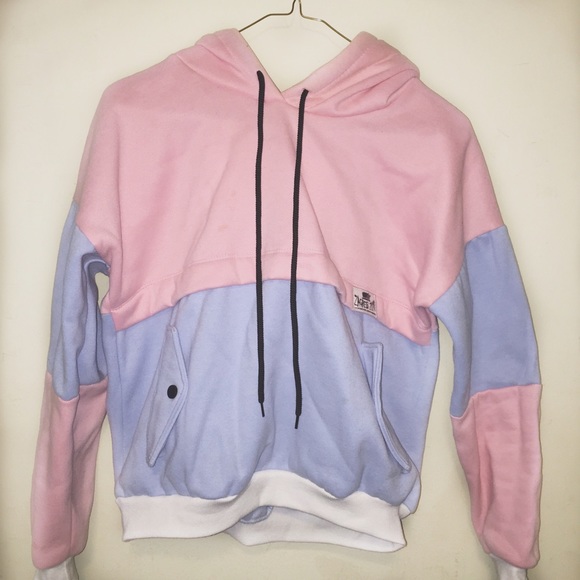 Pink & blue color clock sweatshirt 🍬