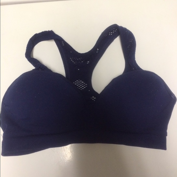 VS Pink push-up sports bra