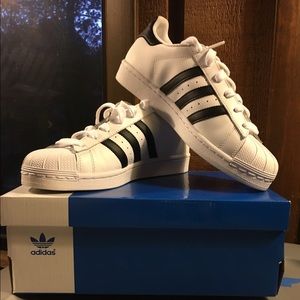Adidas Originals Superstar J ⭐️✨⭐️