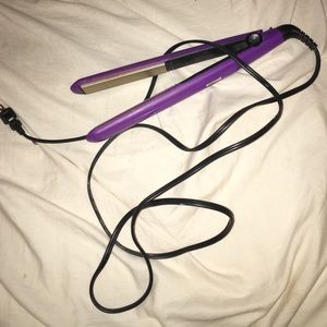 Remington hair straightener