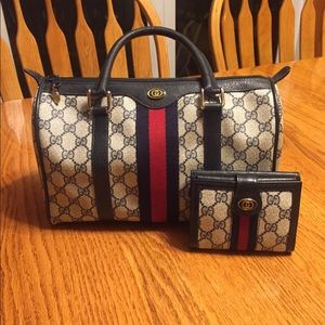 Vintage authentic Gucci purse and matching wallet