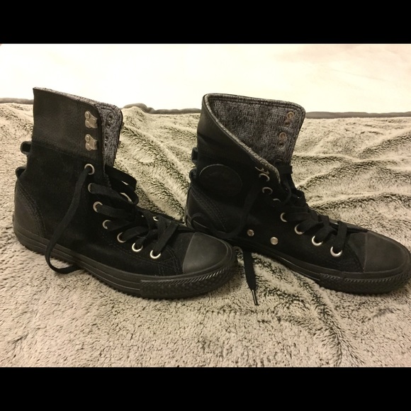 Black High Top Converse size 6.5