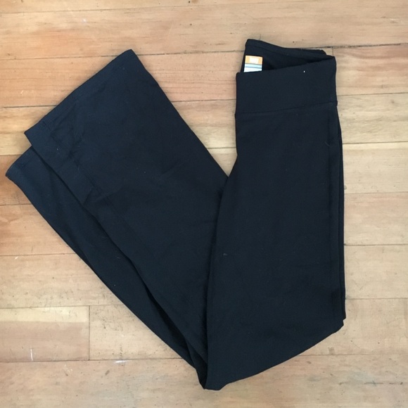 🚫SOLD 🚫Lucy flare yoga pants - Picture 1 of 4