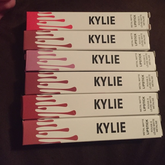 BUYERS BEWARE fake kylie lipstick
