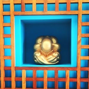 Meet your Posher, Adia