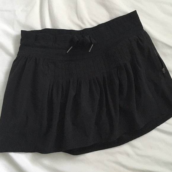 Lululemon running skirt