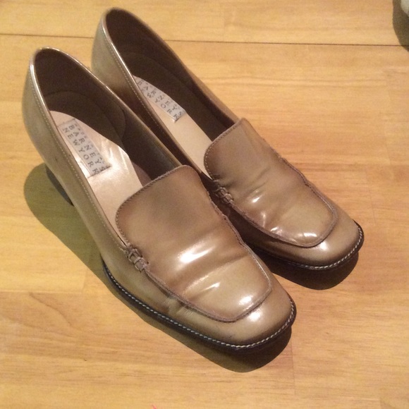 Barney New York Beige Loafer 38-8,