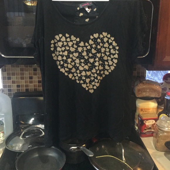 Black heart top