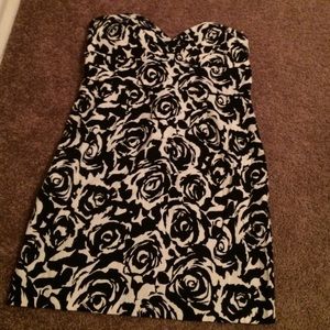 Floral black and white strapless/mini dress