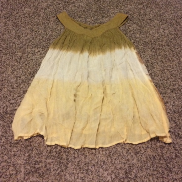 🔵Beautiful beaded tank top! - Picture 2 of 5