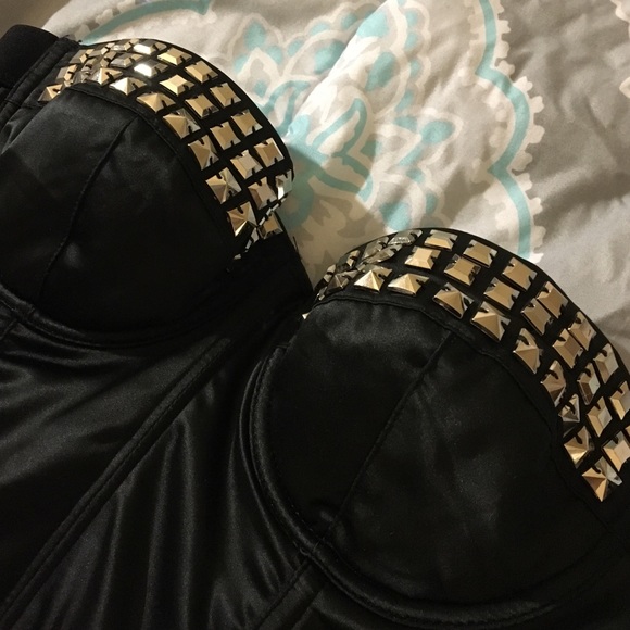 NWT! Size S - Studded corset crop top by Forever21 - Picture 2 of 4