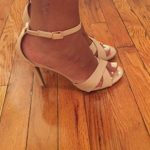 Material Girl Nude Heel