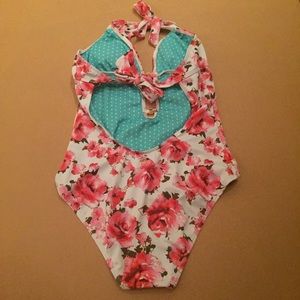 GUESS cheeky floral one piece