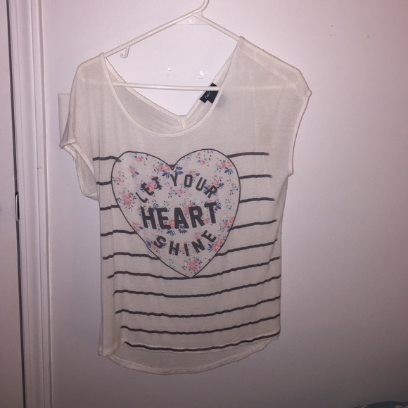 cute white/cream & black rue 21 striped top!