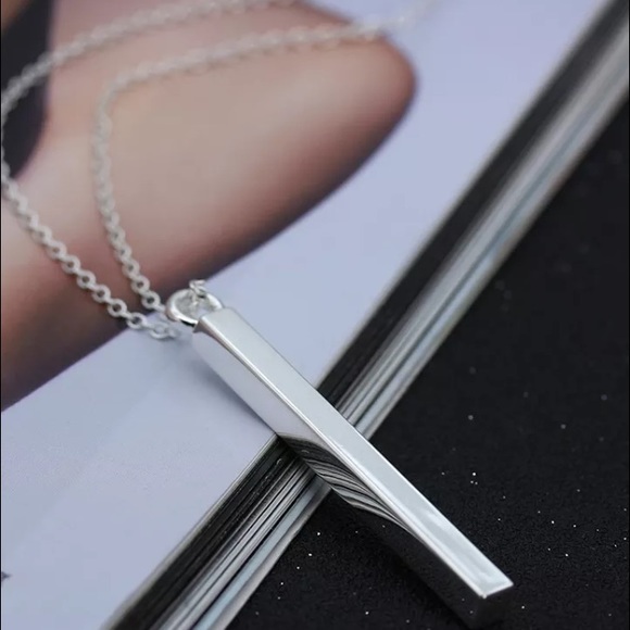 LAST ONE • Sterling silver bar necklace - Picture 4 of 4