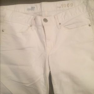 Gap white super skinny jeans