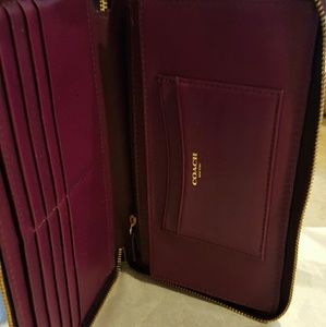 Coach Continental Wallet! In Eggplant