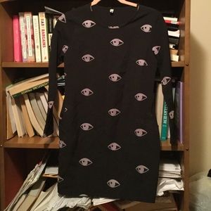 Eye graphic dress