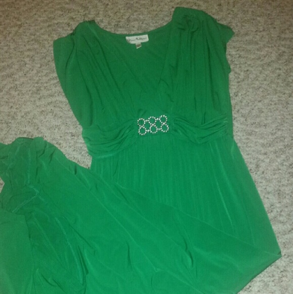 Green maxi dress