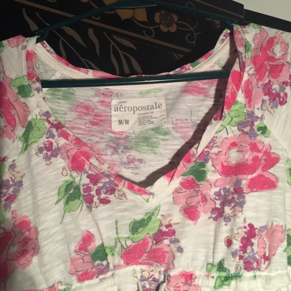Pink floral shirt - Picture 4 of 4