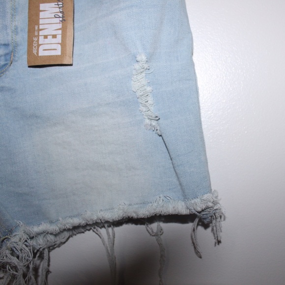 DENIM RIPPED SHORTS - Picture 3 of 3