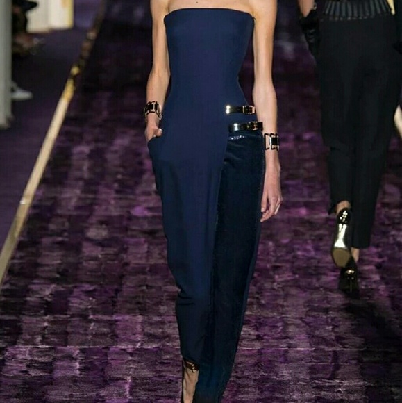 Dresses & Skirts - Navy blue one leg jumper