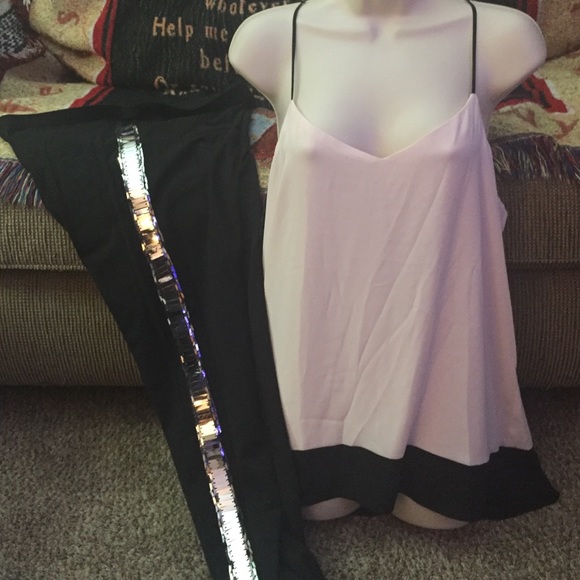 Pink/black Tank top & silver/back leggings