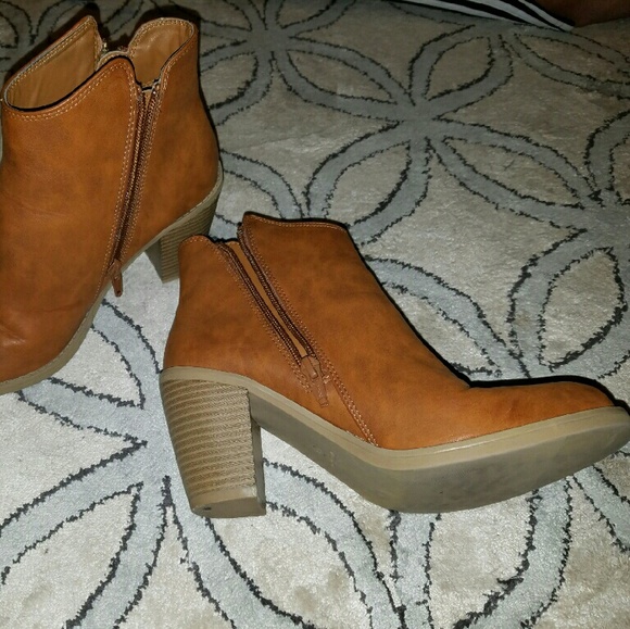 SOLD - American Rag Ankle Boots