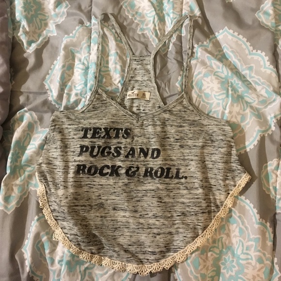 NWOT! Size XS Hollister crop top - Picture 1 of 4