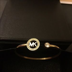 NWOT MICHAEL KORS BRACELET