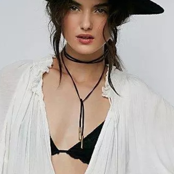 black leather choker w/ gold detail - Picture 3 of 3