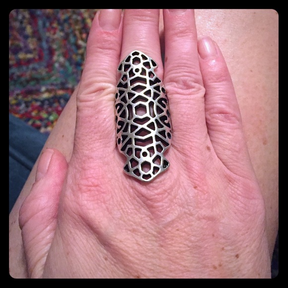 Goddess ring sz 8