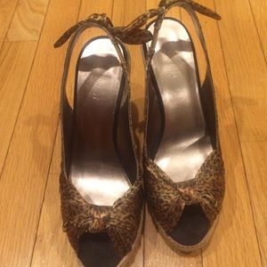 Leopard peep toe sling backs 🌟