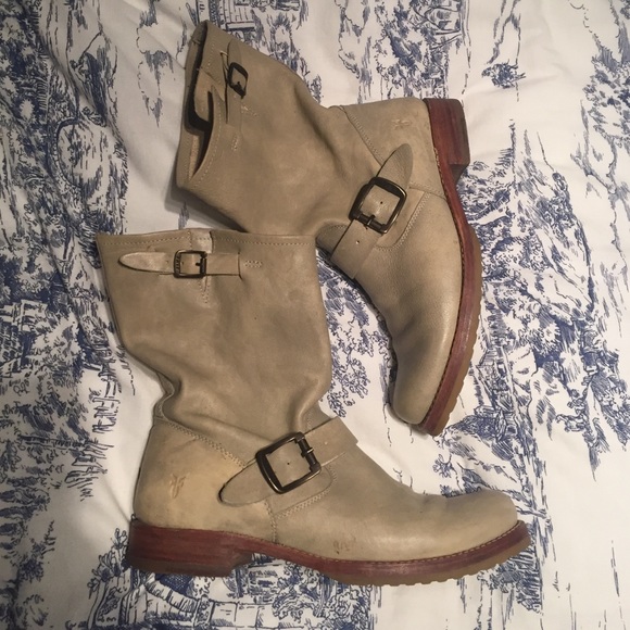 Women's 100% Auth. Frye Boots Sz. 9