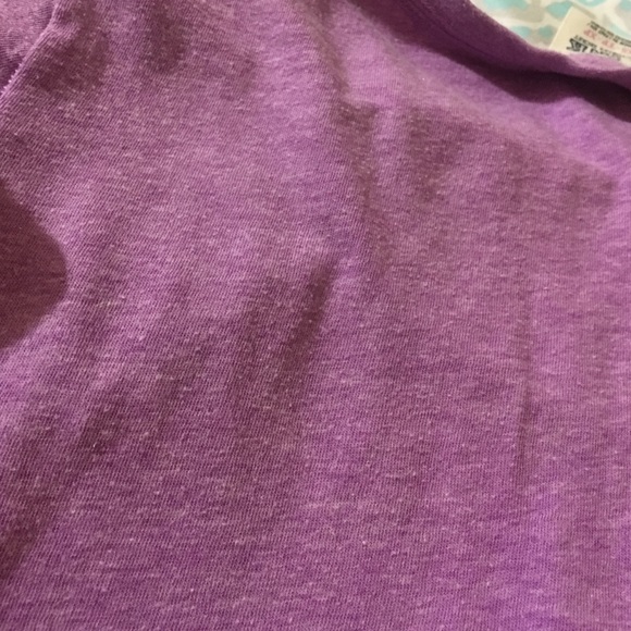 SOLD!!! VS PINK purple tee with sequences - Picture 3 of 4