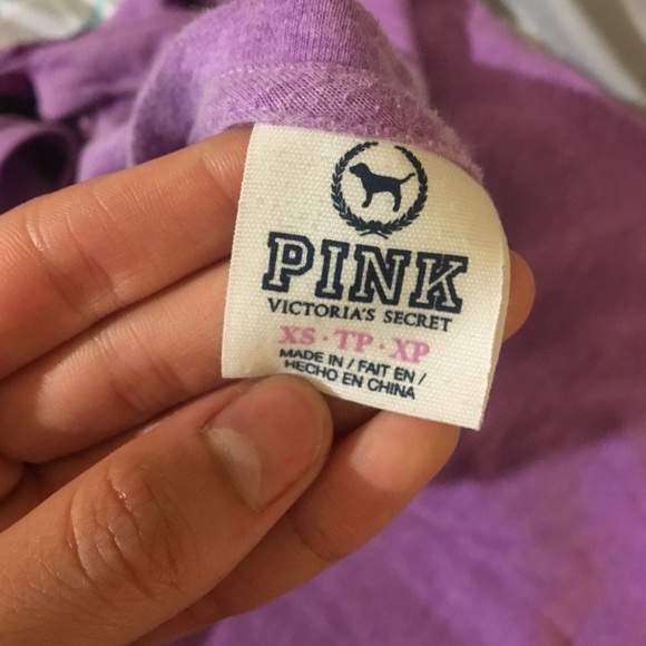 SOLD!!! VS PINK purple tee with sequences - Picture 4 of 4